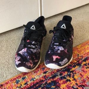 Reebok tennis shoes size 8.5